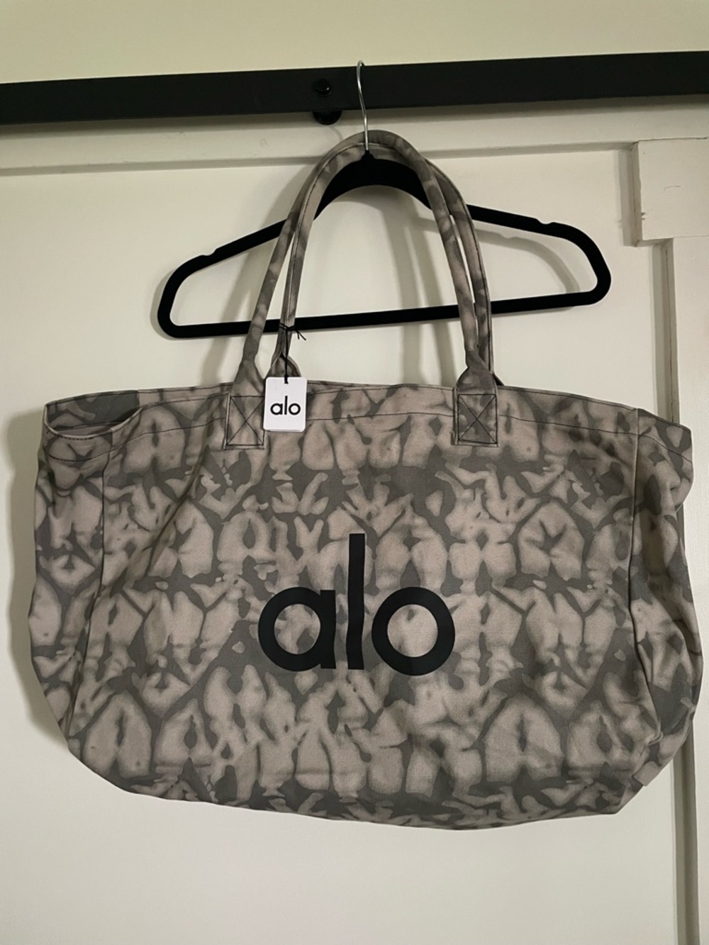 NWT ALO Yoga Grey Tie-Dye Canvas Tote